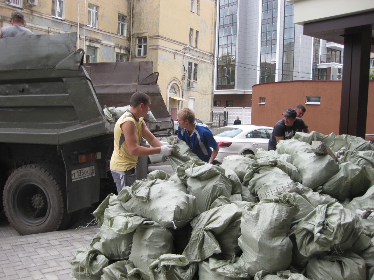 Вывоз строительного мусора